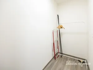 Pronájem bytu 2+kk, Praha - Troja, Mazurská, 50 m2