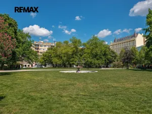 Prodej bytu 2+kk, Praha - Karlín, Sokolovská, 59 m2