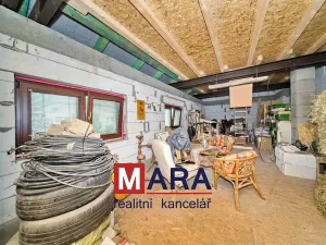 Prodej rodinného domu, Charváty, 140 m2
