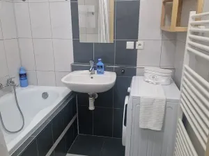 Pronájem bytu 2+1, Praha - Čakovice, Ke stadionu, 70 m2