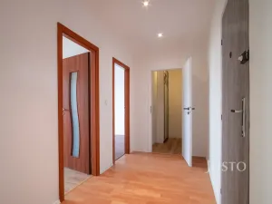 Pronájem bytu 3+1, Praha - Michle, V zápolí, 74 m2