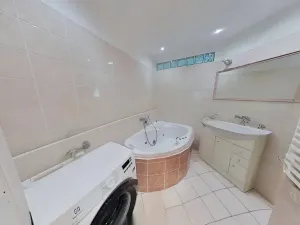 Prodej bytu 3+1, Třebíč, Obránců míru, 74 m2
