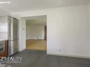 Prodej rodinného domu, Praha - Lipence, Na Bambouzku, 308 m2