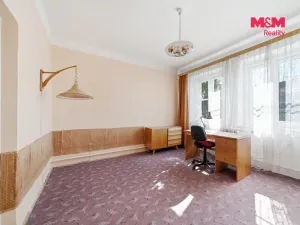 Prodej bytu 4+1, Šumperk, Masarykovo nám., 97 m2