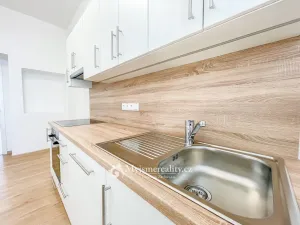 Pronájem bytu 1+1, Znojmo, Mariánské náměstí, 36 m2