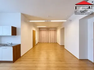 Pronájem kanceláře, Brno, Jakubské náměstí, 87 m2