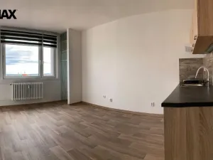 Pronájem bytu 1+kk, Olomouc, Lužická, 23 m2
