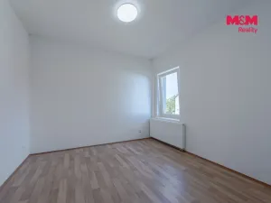 Pronájem rodinného domu, Vrátno, 302 m2