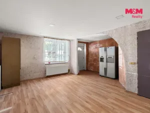 Prodej rodinného domu, Rynholec, nám. 1. máje, 363 m2
