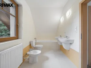 Prodej rodinného domu, Karlovy Vary, Slovenská, 98 m2