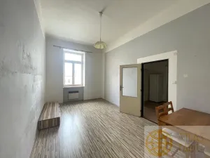 Pronájem bytu 2+1, Tábor, 9. května, 80 m2