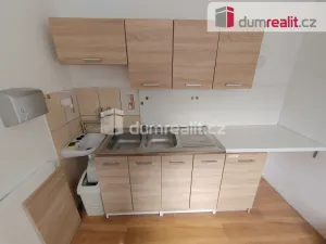 Pronájem obchodního prostoru, Frenštát pod Radhoštěm, Františka Palackého, 10 m2