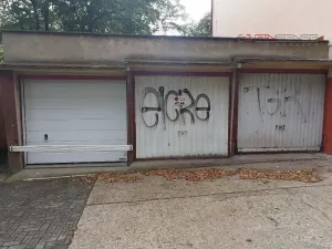 Prodej garáže, Praha - Dejvice, Na Vlčovce, 19 m2