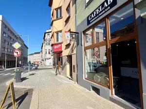Pronájem obchodního prostoru, Cheb, Májová, 35 m2