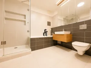 Pronájem bytu 3+kk, Praha - Žižkov, Jeseniova, 87 m2