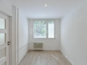 Prodej bytu 2+kk, Praha - Krč, Hurbanova, 39 m2