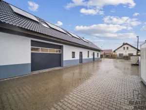 Pronájem skladu, Pardubice, V Uličce, 174 m2