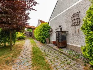 Prodej rodinného domu, Neveklov, Husova, 238 m2