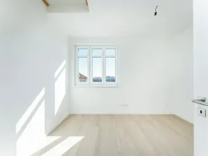 Prodej bytu 2+kk, Praha - Libeň, Zenklova, 60 m2