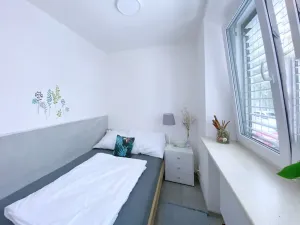 Pronájem bytu 2+kk, Brno, Bulharská, 45 m2