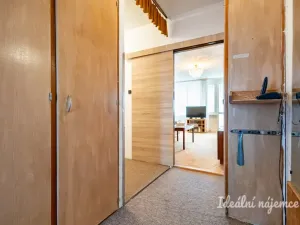 Pronájem bytu 3+1, Praha - Prosek, Jablonecká, 78 m2
