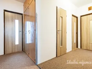 Pronájem bytu 3+1, Praha - Prosek, Jablonecká, 78 m2