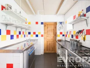 Prodej ubytování, Benecko, 425 m2