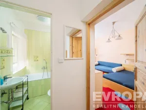Prodej ubytování, Benecko, 425 m2