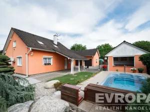 Prodej rodinného domu, Nová Ves pod Pleší, Průběžná, 298 m2