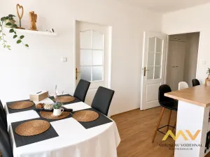 Pronájem bytu 3+1, Hradec Králové, Průmyslová, 92 m2