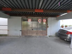 Pronájem garáže, Praha - Kyje, Manželů Dostálových
