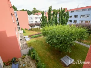 Prodej bytu 1+kk, Praha - Prosek, Nad šestikopy, 37 m2