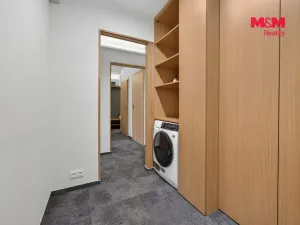 Prodej bytu 2+1, Třeboň - Třeboň II, Hliník, 62 m2