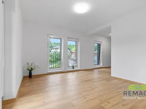 Pronájem bytu 2+kk, Uherské Hradiště, Lesní, 44 m2