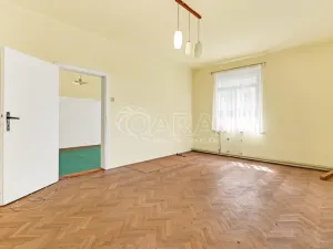 Prodej rodinného domu, Vodňany - Vodňany II, nám. 5. května, 190 m2