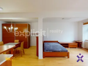 Pronájem bytu 2+kk, Uherský Brod, Masarykovo nám., 80 m2