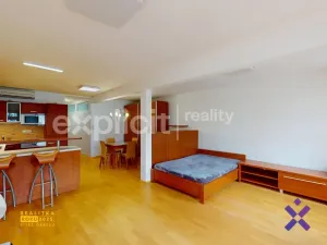 Pronájem bytu 2+kk, Uherský Brod, Masarykovo nám., 80 m2