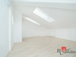 Pronájem bytu 2+kk, Kladno - Kročehlavy, Generála Selnera, 66 m2