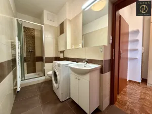 Pronájem bytu 2+kk, Praha - Záběhlice, Harlacherova, 40 m2
