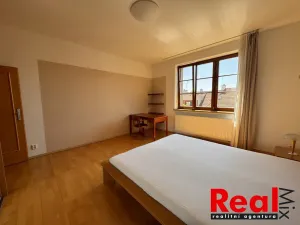 Pronájem bytu 2+1, Brno, Břenkova, 75 m2