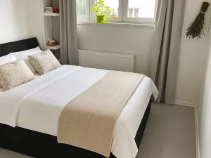 Pronájem bytu 2+kk, Praha - Krč, U nových domů I, 44 m2