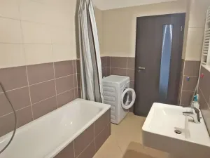 Pronájem bytu 2+kk, Praha - Střížkov, Makedonská, 46 m2