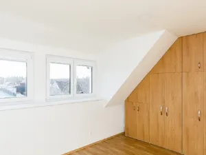Pronájem rodinného domu, Průhonice, Sadová, 350 m2
