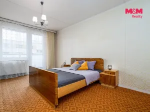 Prodej bytu 2+1, Hostinné, Sídliště, 68 m2