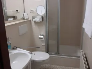 Prodej ubytování, Zeulenroda, Německo, 2077 m2