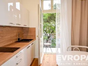 Pronájem bytu 1+kk, Praha, Peckova, 36 m2