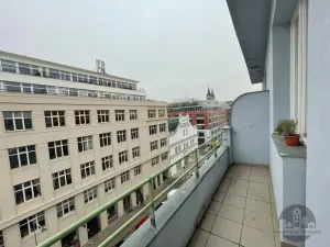 Pronájem bytu 1+kk, Praha - Karlín, Křižíkova, 35 m2