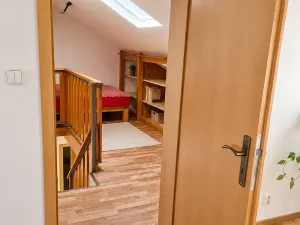 Pronájem bytu 3+kk, Praha, Litoměřická, 70 m2