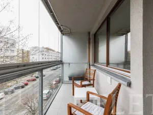 Pronájem bytu 1+kk, Praha - Holešovice, Osadní, 49 m2