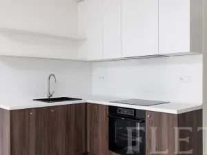 Pronájem bytu 1+kk, Praha - Hloubětín, Poděbradská, 33 m2